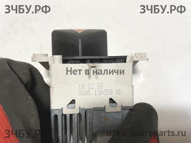 Ford Focus 1 Кнопка аварийной сигнализации
