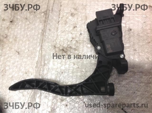 Audi A6 [C6] Педаль газа