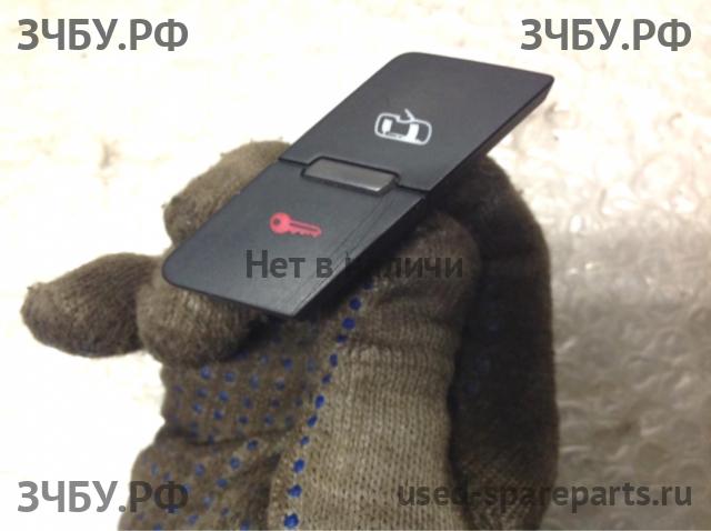 Audi A6 [C6] Кнопка центрального замка