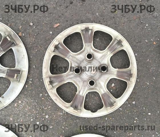 KIA Carens (1) Колпак колеса декоративный