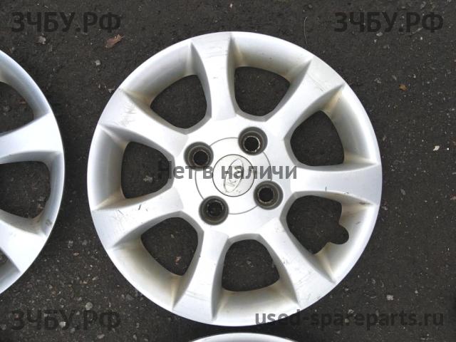 KIA Carens (1) Колпак колеса декоративный