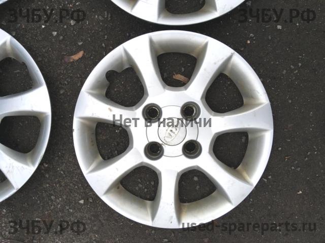 KIA Carens (1) Колпак колеса декоративный