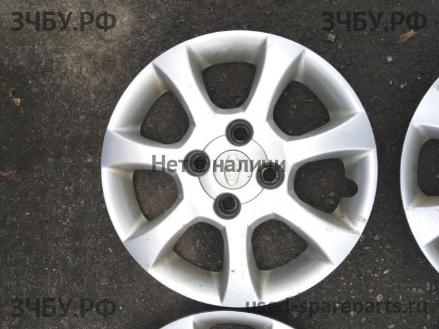 KIA Carens (1) Колпак колеса декоративный