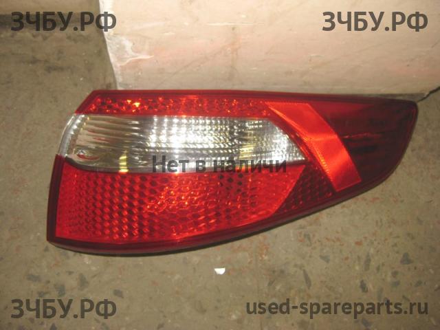KIA Rio 3 Фонарь правый