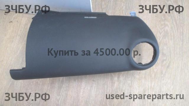 Nissan Note 1 (E11) Торпедо