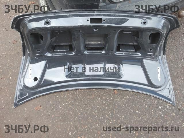 Volkswagen Polo 5 (Sedan) Крышка багажника