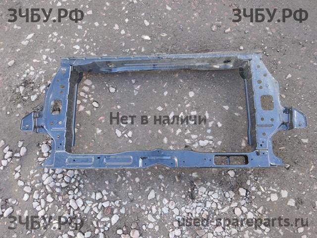 Hyundai Solaris 2 Панель передняя (телевизор)