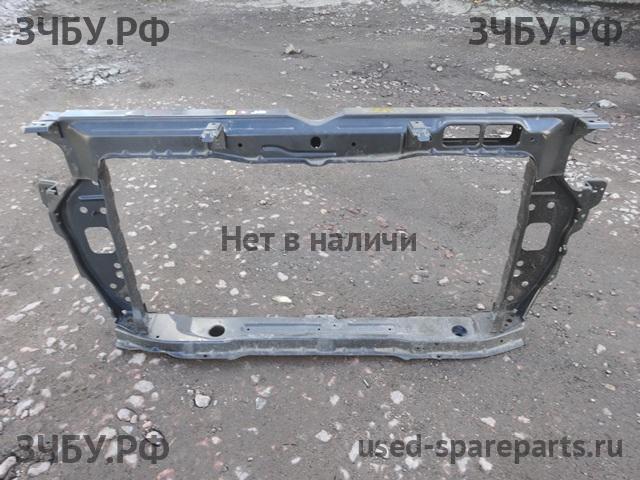 Hyundai Solaris 2 Панель передняя (телевизор)