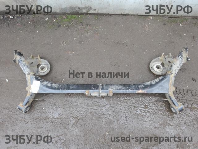 Peugeot 308 Балка задняя поперечная
