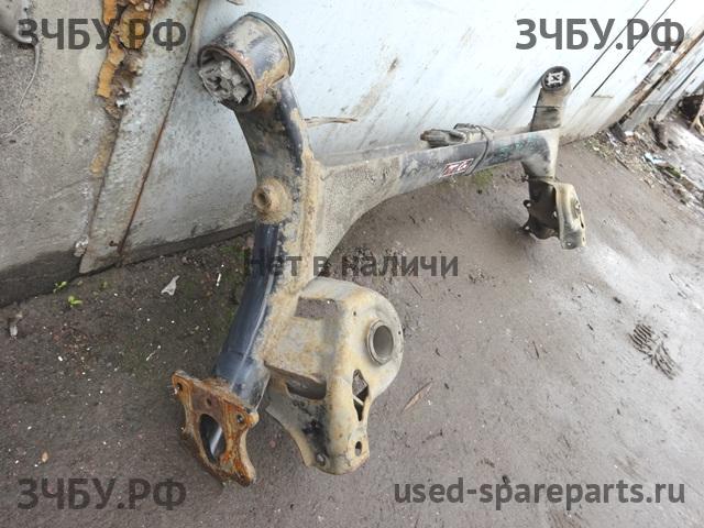 Peugeot 308 Балка задняя поперечная