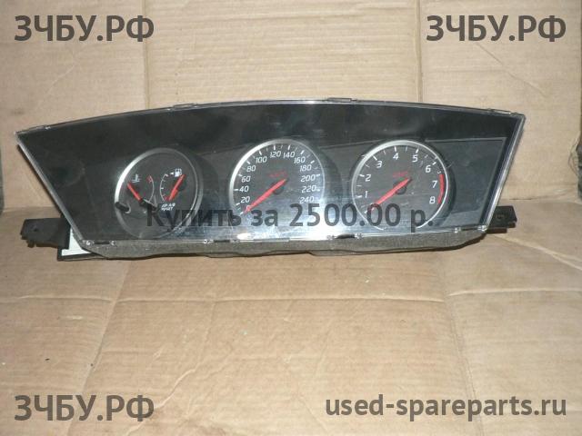 Nissan Primera P12 Панель приборов