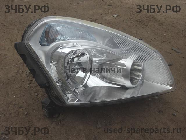 Nissan Qashqai (J10) Фара правая