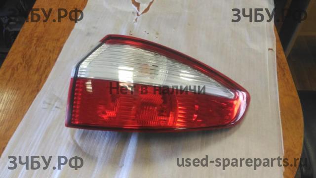 Ford Fiesta 6 Фонарь левый