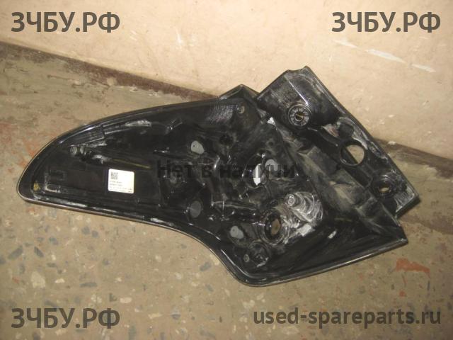 Toyota RAV 4 (4) Фонарь правый