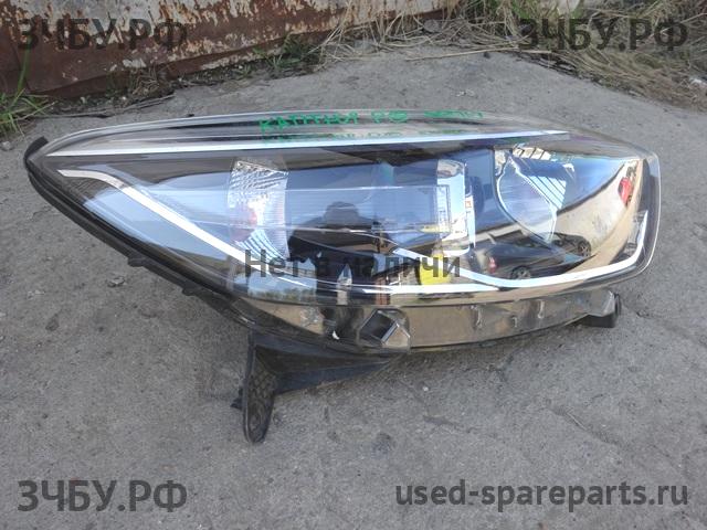 Renault Kaptur (RUS) Фара правая