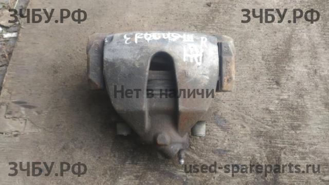 Ford Focus 3 Суппорт передний правый (в сборе со скобой)
