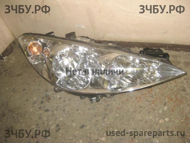 Peugeot 308 Фара правая