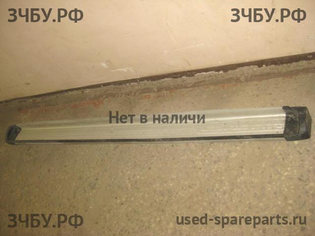 Toyota Hi Lux (3) Pick Up Подножка