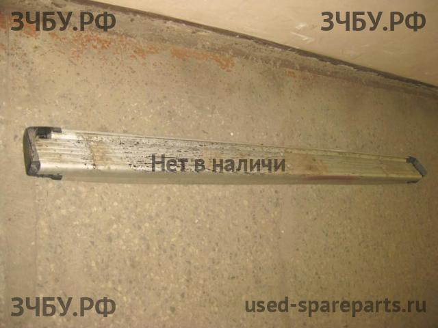 Toyota Hi Lux (3) Pick Up Подножка