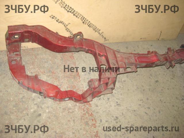 Ford Focus 3 Панель передняя (телевизор)