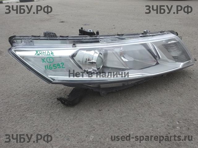 Honda Crosstour Фара правая