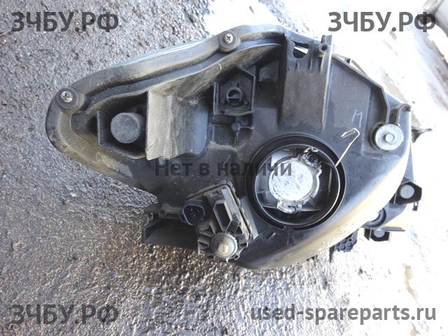 Suzuki SX4 (2) Фара левая