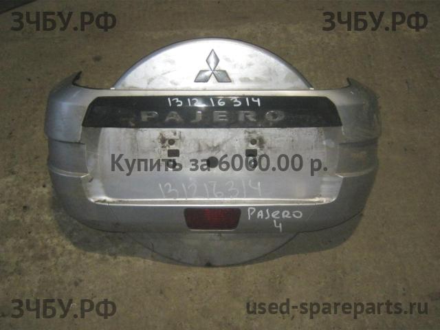 Mitsubishi Pajero/Montero 4 Накладка на дверь багажника
