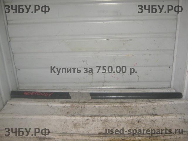 Toyota Corolla (E12) Молдинг двери передней левой