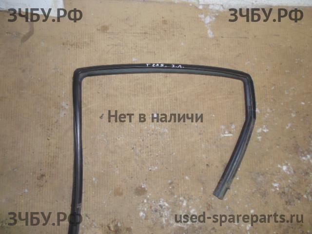 Chevrolet Aveo 2 (T250) Уплотнитель двери