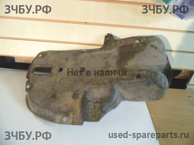 Toyota Corolla (E12) Пыльник