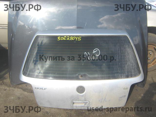 Volkswagen Golf 4 Дверь багажника со стеклом