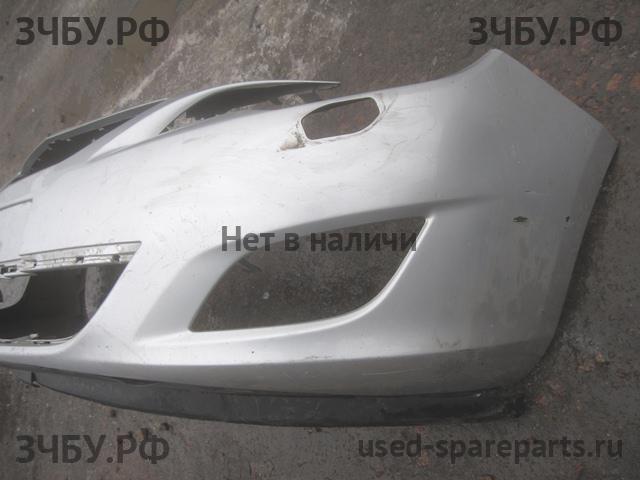 Opel Astra J Бампер передний