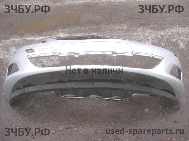 Opel Astra J Бампер передний