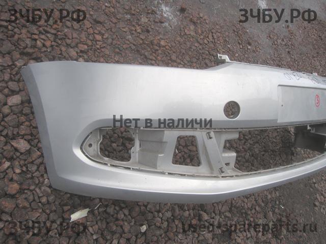 Volkswagen Polo 5 (Sedan) Бампер передний