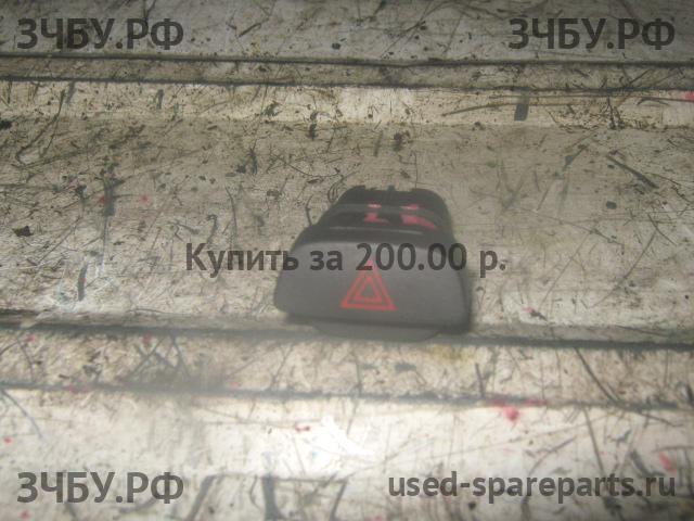 Ford Focus 2 Кнопка аварийной сигнализации