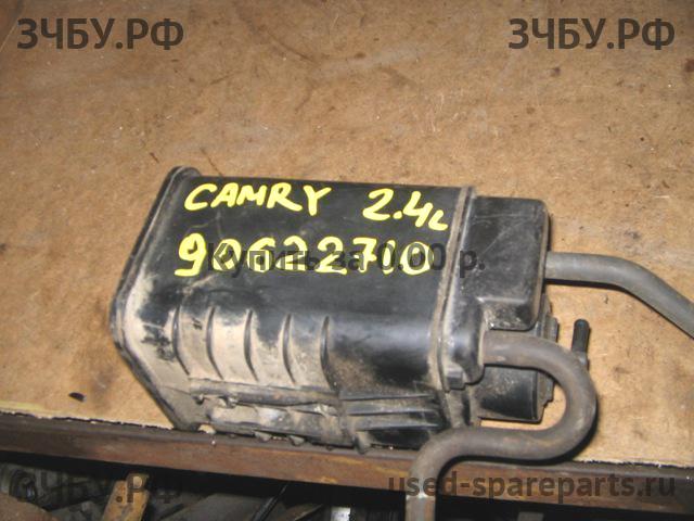 Toyota Camry 5 (V30) Абсорбер (фильтр угольный)