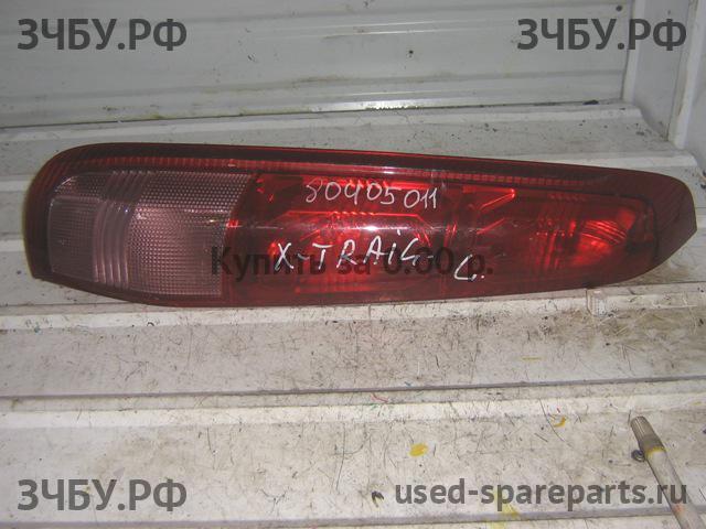 Nissan X-Trail 1 (T30) Фонарь левый