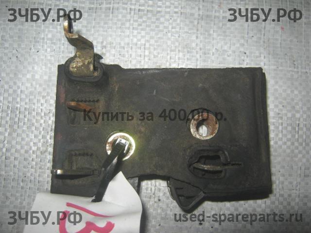 Audi 80/90 [B3] Замок двери передней левой