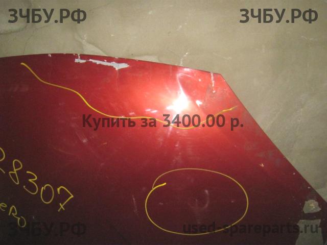 Renault Sandero 1 Капот