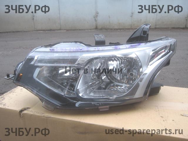Mitsubishi Outlander 3 Фара левая