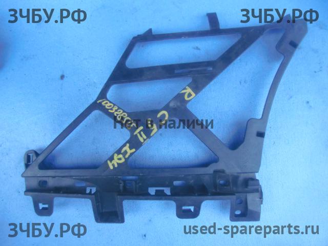Citroen C5 (2) Кронштейн бампера задний