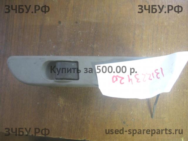 Mitsubishi Fuso/Canter (2) Кнопка стеклоподъемника передняя правая