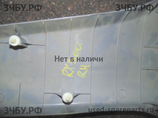 Lexus RX (1) 300 Накладка стойки средней правой