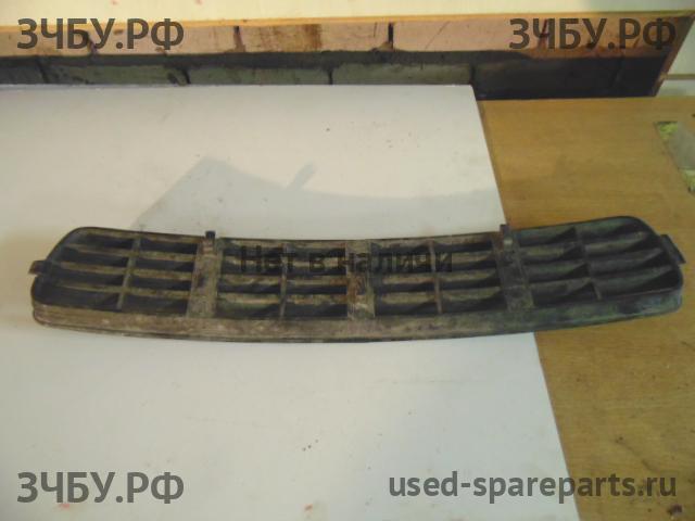 Audi 80/90 [B4] Решетка в бампер