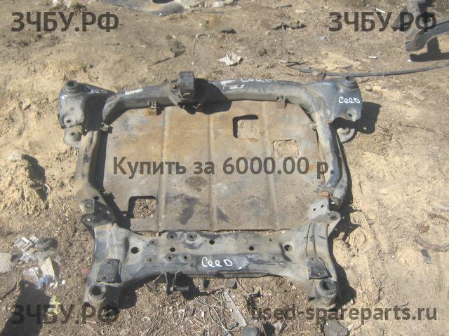 KIA Ceed 1 Балка передняя поперечная (подрамник)