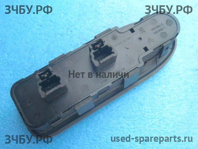Citroen C5 (2) Кнопка стеклоподъемника передняя левая (блок)