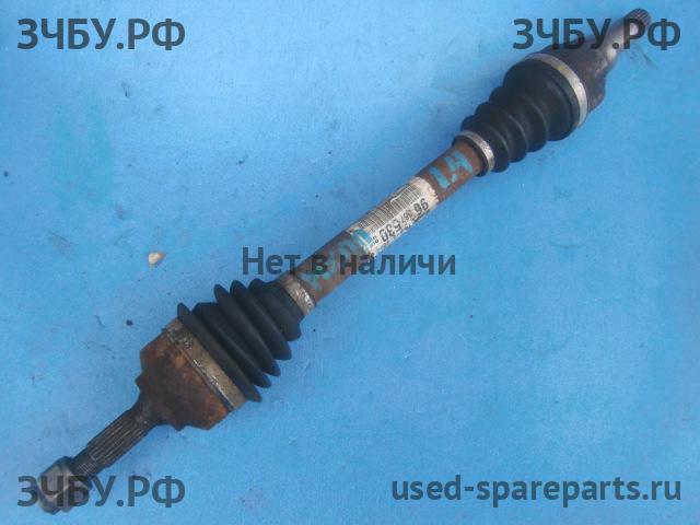 Peugeot 206 Полуось передняя левая