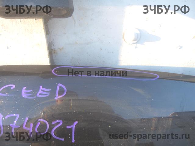 KIA Ceed 1 Капот
