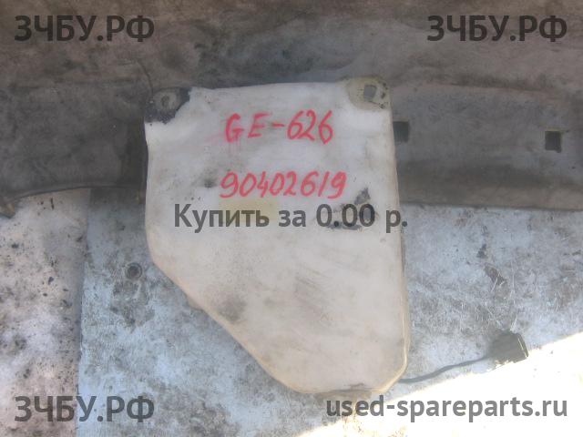 Mazda 626 [GE] Бачок омывателя лобового стекла