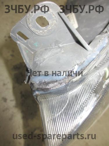 Ford Fiesta 5 Фара левая